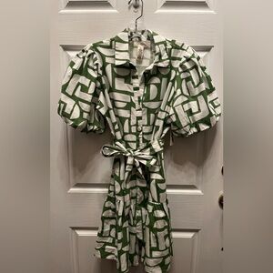 NWT JESSICA SIMPSON WOMENS PUFF SLEEVE BELTED DRESS- GREEN & WHITE- MEDIUM